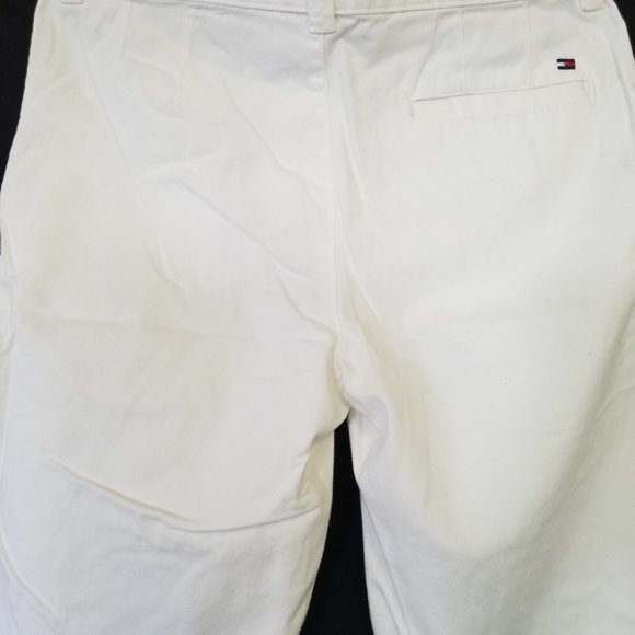 Tommy Hilfinger - Picture 3 of 3